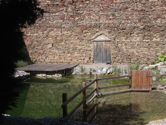 Schwimmteich mit Kinderbecken